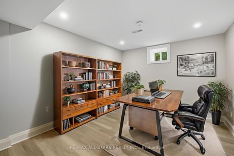 Photo 36 at 29 Patrick Drive, Aurora Highlands, Aurora