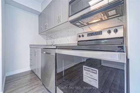 Photo 14 at 104 Benson Avenue, Wychwood, Toronto