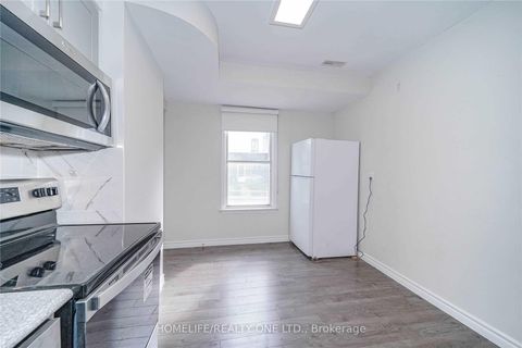 Photo 16 at 104 Benson Avenue, Wychwood, Toronto
