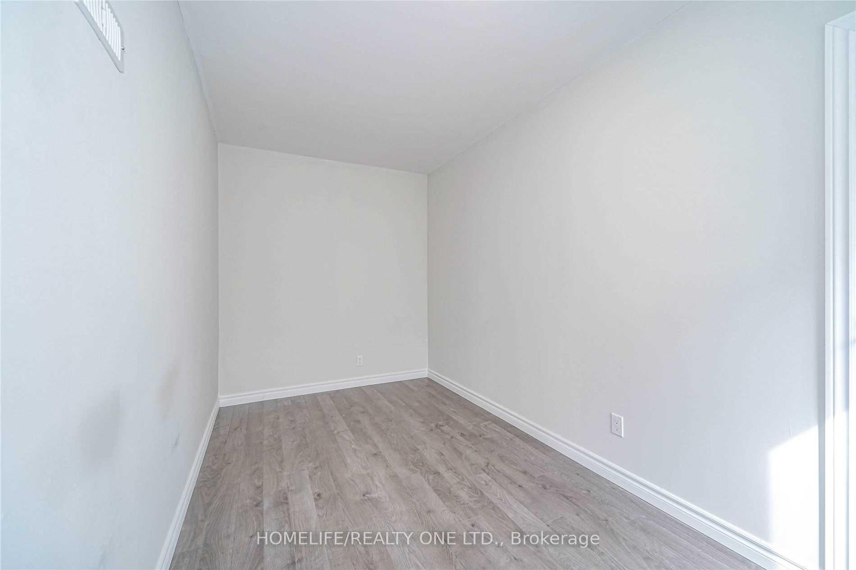 Photo 6 at 104 Benson Avenue, Wychwood, Toronto Photo 6 at 104 Benson Avenue, Wychwood, Toronto