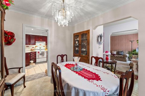 Photo 12 at 28 Waterbeach Crescent, Clairville, Toronto