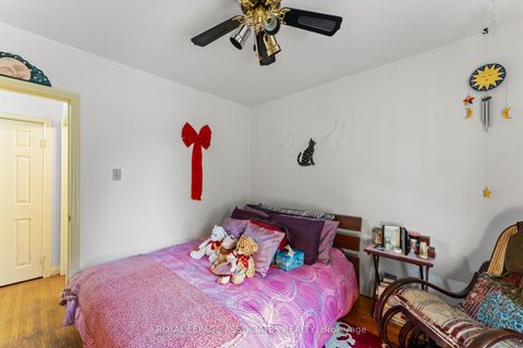 Photo 25 at 28 Waterbeach Crescent, Clairville, Toronto