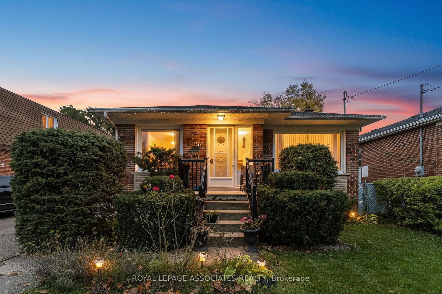 28 Waterbeach Crescent, Clairville, Toronto 