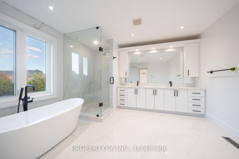 Photo 9 at 63 Concord Road, Beverley Glen, Vaughan