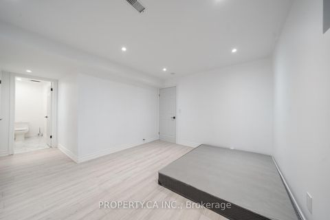 Photo 17 at 63 Concord Road, Beverley Glen, Vaughan