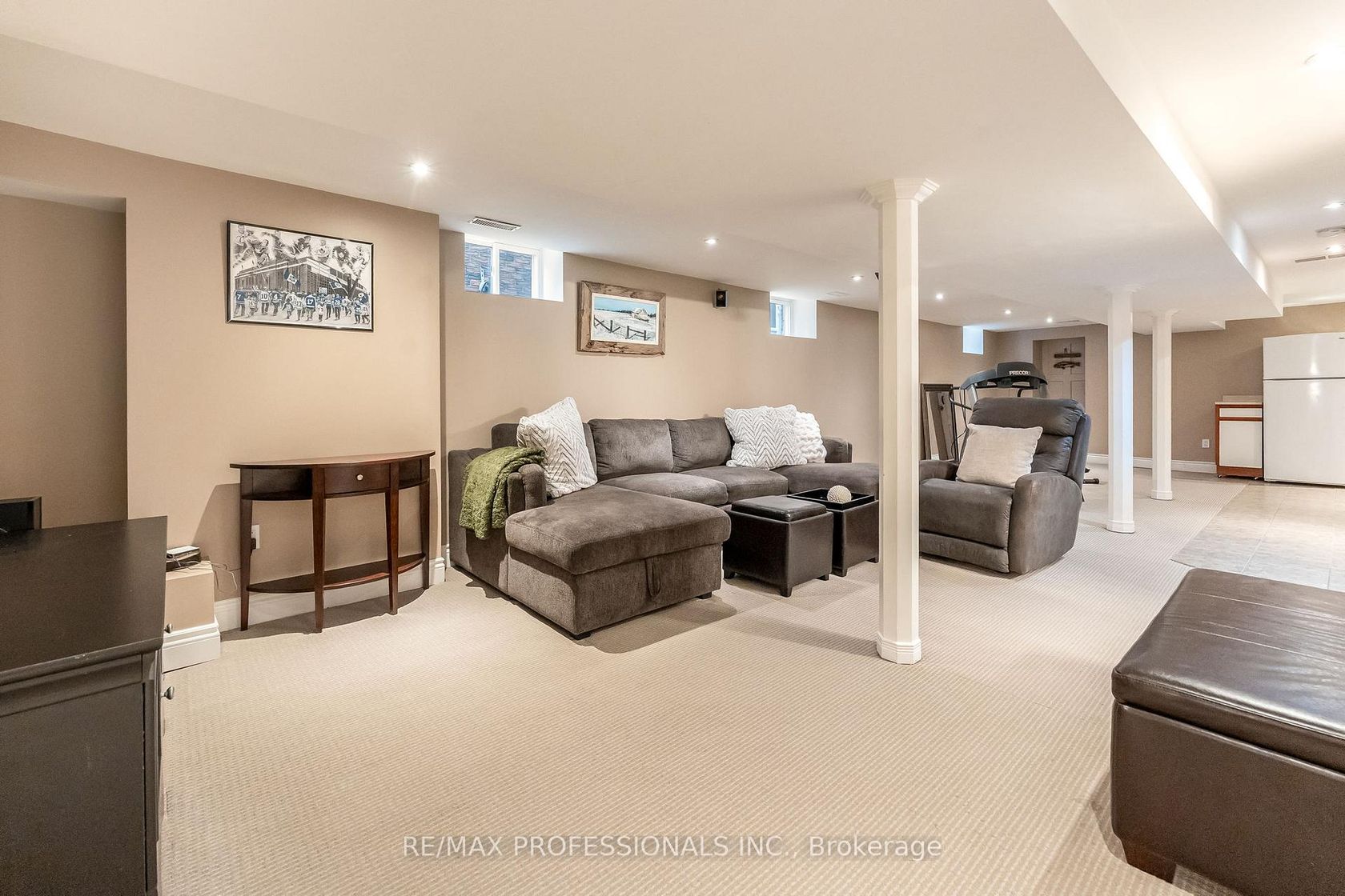 Photo 35 at 37 Lavinia Avenue, Swansea, Toronto Photo 35 at 37 Lavinia Avenue, Swansea, Toronto