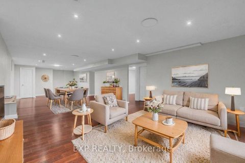 Photo 13 at 53 Seline Crescent, Painswick South, Barrie