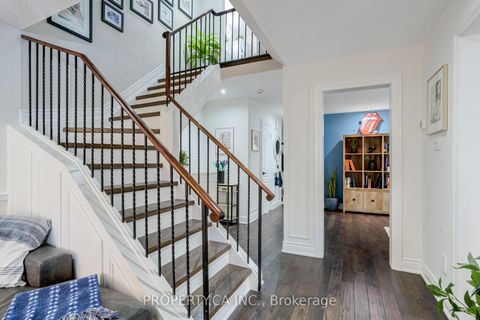 Photo 5 at 23 Gilmore Crescent, Brownridge, Vaughan