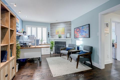 Photo 7 at 23 Gilmore Crescent, Brownridge, Vaughan