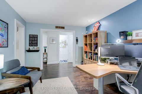 Photo 8 at 23 Gilmore Crescent, Brownridge, Vaughan