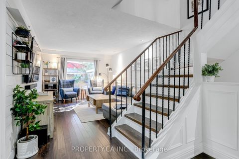 Photo 9 at 23 Gilmore Crescent, Brownridge, Vaughan