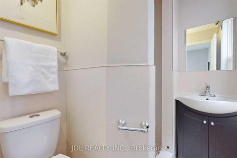Photo 20 at 216 Mc Caul Street, Chinatown, Toronto