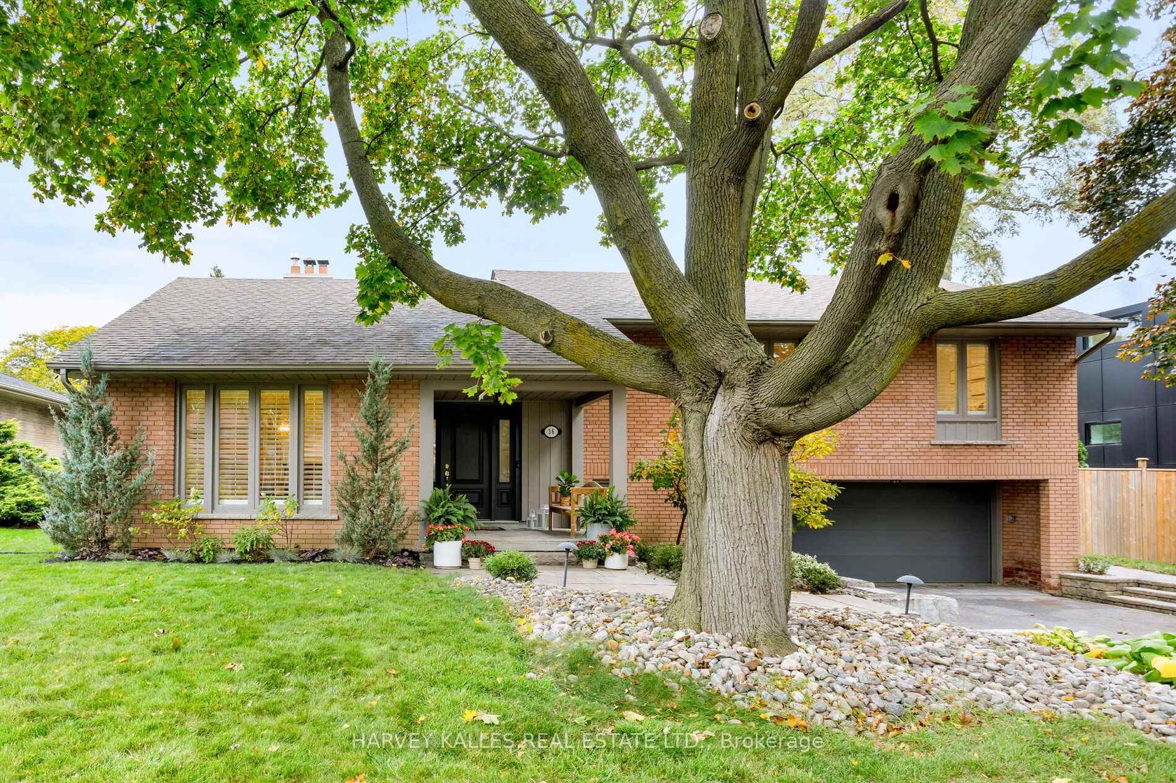 36 Ravensbourne Crescent, Rosethorn, Toronto 