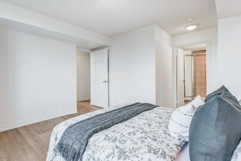 Photo 30 at 405 - 2325 Central Park Drive, RO River Oaks, Oakville