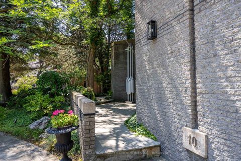Photo 5 at 10 Penwood Crescent, Don Mills, Toronto Photo 5 at 10 Penwood Crescent, Don Mills, Toronto