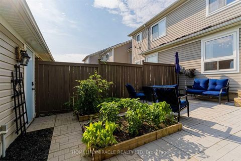 Photo 8 at 149 Carnwith Drive E, Brooklin, Whitby