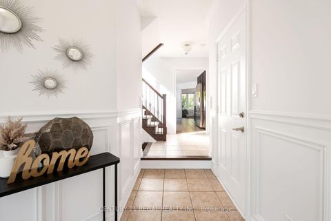 Photo 4 at 1254 Meath Drive, Pinecrest, Oshawa