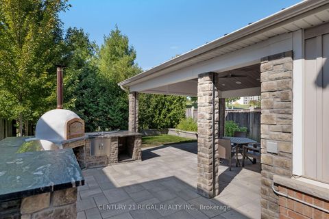 Photo 12 at 1254 Meath Drive, Pinecrest, Oshawa