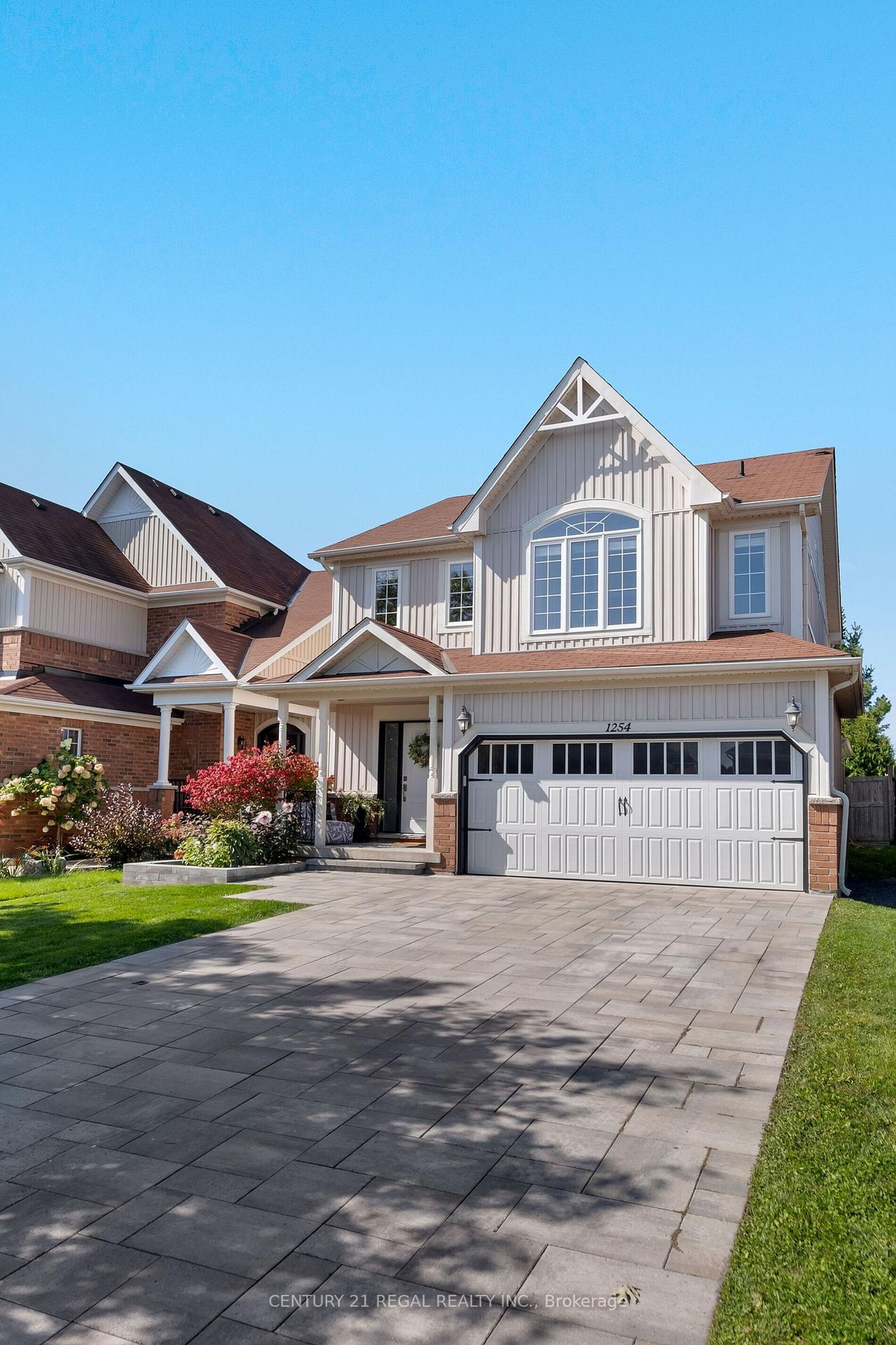 1254 Meath Drive, Pinecrest, Oshawa photo number 2