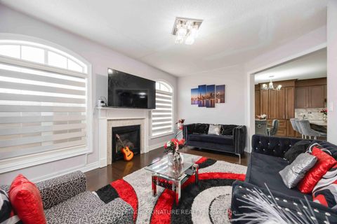 Photo 6 at 189 Algoma Drive, Kleinburg, Vaughan