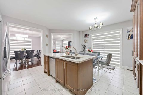 Photo 12 at 189 Algoma Drive, Kleinburg, Vaughan