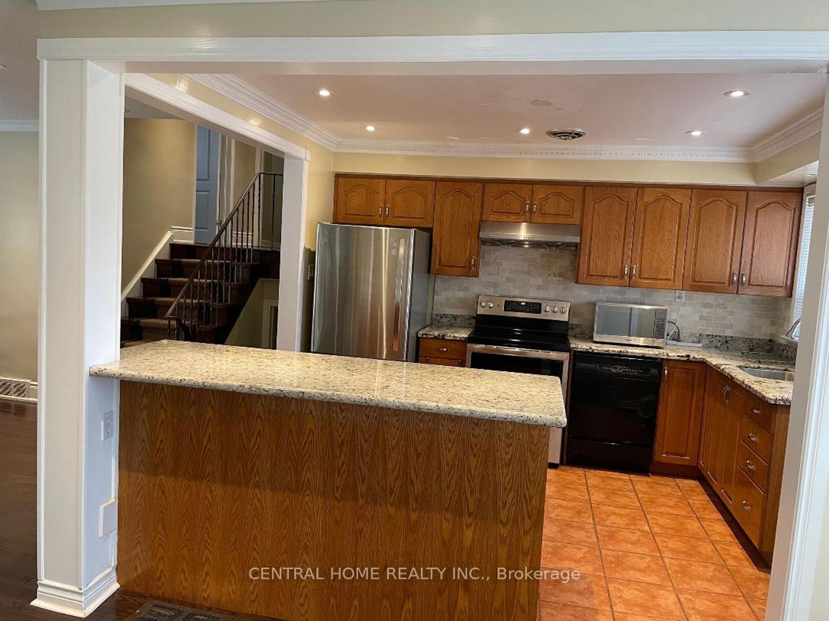Photo 6 at 20 Goulding Avenue, Newtonbrook West, Toronto Photo 6 at 20 Goulding Avenue, Newtonbrook West, Toronto