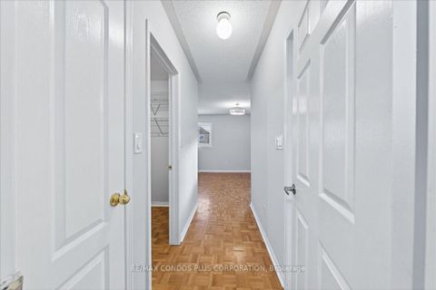Photo 18 at 289 Deepsprings Crescent, Vellore Village, Vaughan Photo 18 at 289 Deepsprings Crescent, Vellore Village, Vaughan