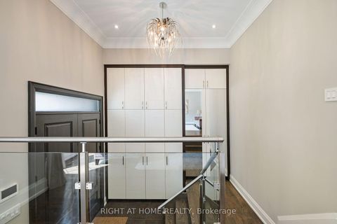 Photo 2 at 316 Churchill Avenue, Willowdale West, Toronto