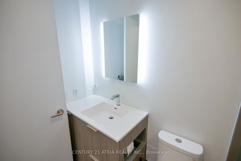 Photo 7 at 303 - 185 Alberta Avenue, Oakwood Village, Toronto