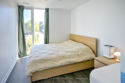 Photo 9 at 303 - 185 Alberta Avenue, Oakwood Village, Toronto