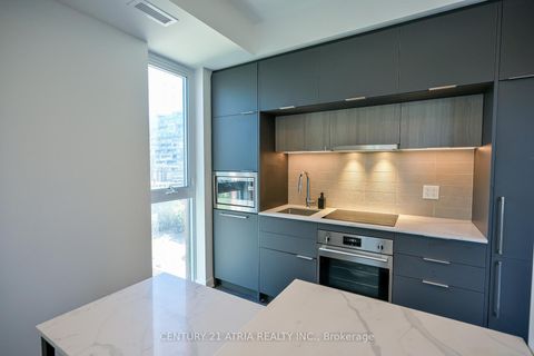 Photo 15 at 303 - 185 Alberta Avenue, Oakwood Village, Toronto