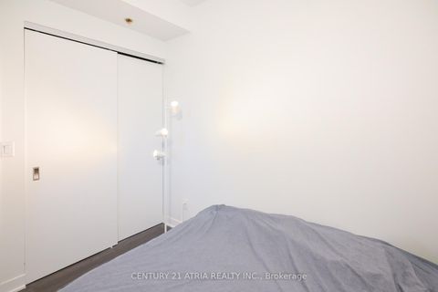 Photo 23 at 303 - 185 Alberta Avenue, Oakwood Village, Toronto