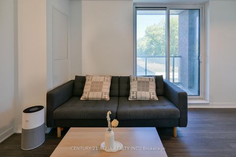 Photo 32 at 303 - 185 Alberta Avenue, Oakwood Village, Toronto