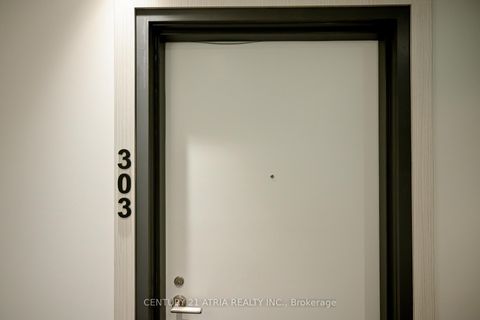 Photo 35 at 303 - 185 Alberta Avenue, Oakwood Village, Toronto