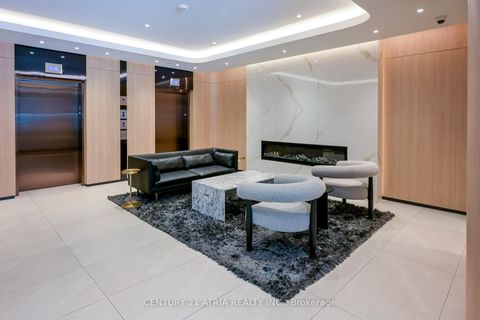 Photo 36 at 303 - 185 Alberta Avenue, Oakwood Village, Toronto