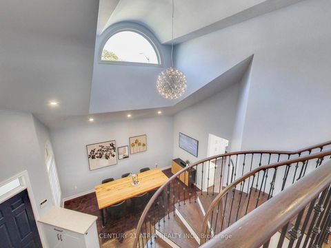 Photo 15 at 2 Whalen Court, Westbrook, Richmond Hill