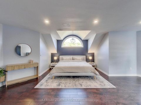 Photo 18 at 2 Whalen Court, Westbrook, Richmond Hill