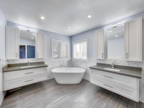 Photo 19 at 2 Whalen Court, Westbrook, Richmond Hill