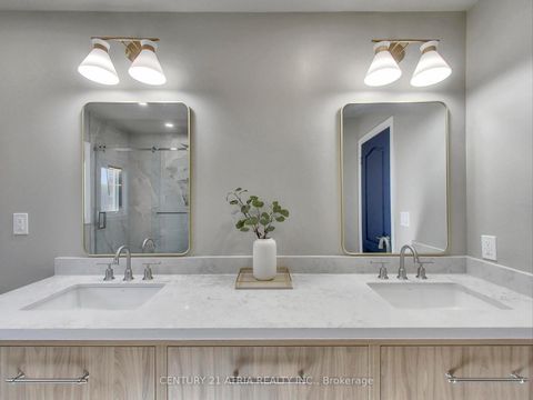 Photo 26 at 2 Whalen Court, Westbrook, Richmond Hill