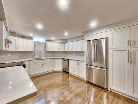 Photo 30 at 2 Whalen Court, Westbrook, Richmond Hill