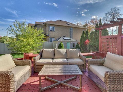 Photo 35 at 2 Whalen Court, Westbrook, Richmond Hill