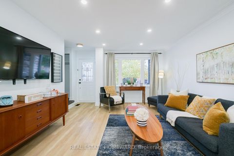 Photo 10 at 22 Rupert Street, Birchmount, Toronto