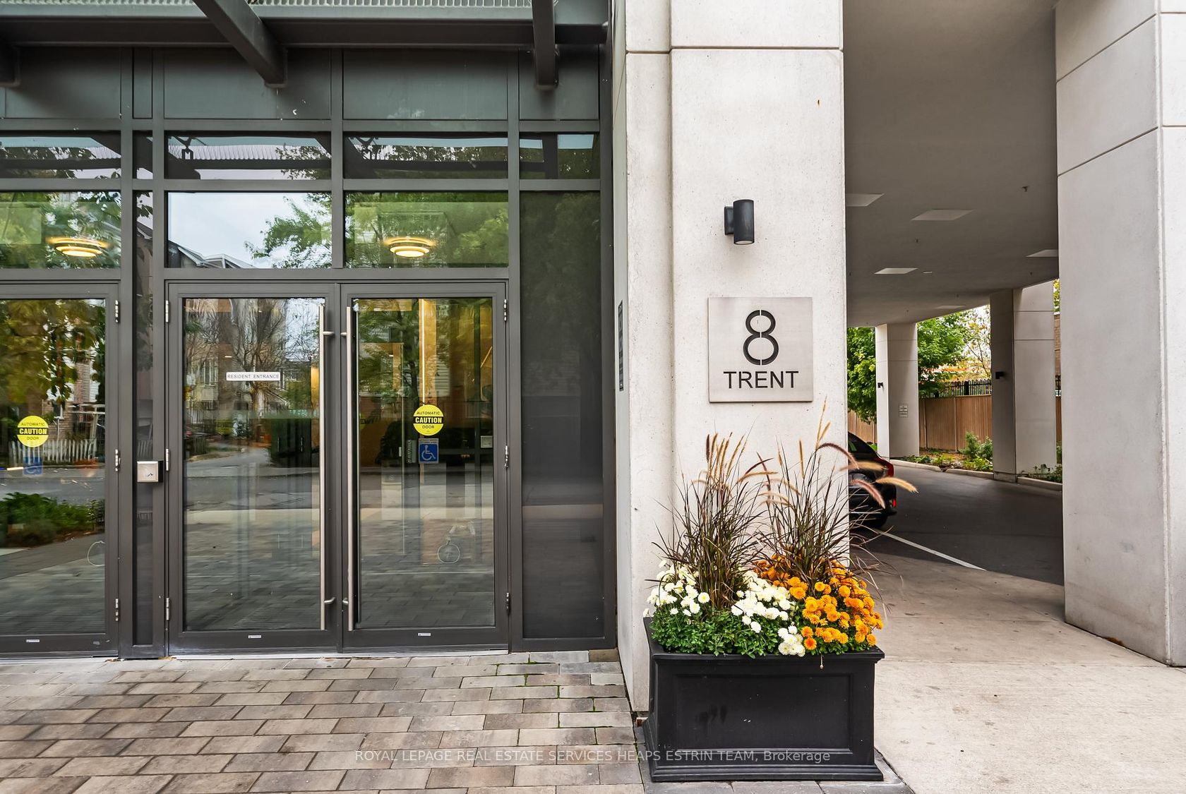 1213 - 8 Trent Avenue, Danforth, Toronto 