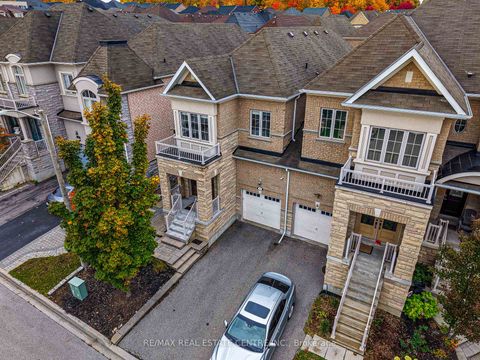 Photo 2 at 8 Bristlewood Crescent, Patterson, Vaughan Photo 2 at 8 Bristlewood Crescent, Patterson, Vaughan
