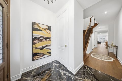 Photo 7 at 8 Bristlewood Crescent, Patterson, Vaughan