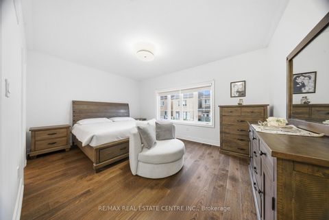 Photo 29 at 8 Bristlewood Crescent, Patterson, Vaughan