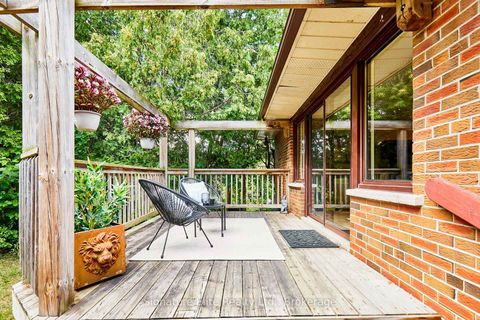 Photo 9 at 262 Bellamy Road N, Eglinton East, Toronto