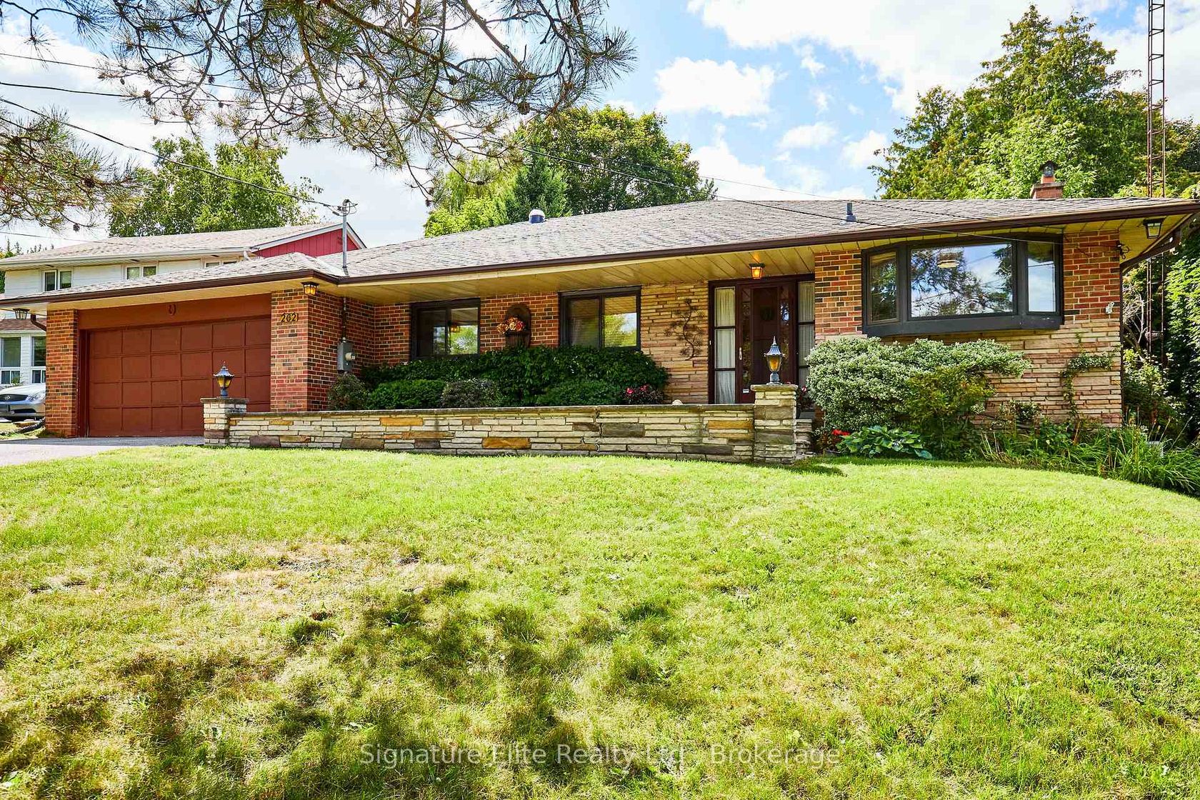 262 Bellamy Road N, Eglinton East, Toronto 