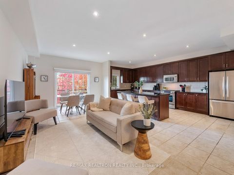 Photo 9 at 6 - 8900 Bathurst Street, Patterson, Vaughan