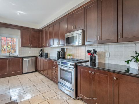 Photo 13 at 6 - 8900 Bathurst Street, Patterson, Vaughan